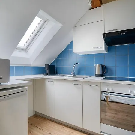 아파트 Eagle Charmante Dachgeschosswohnung Mit Design & Ausblick *