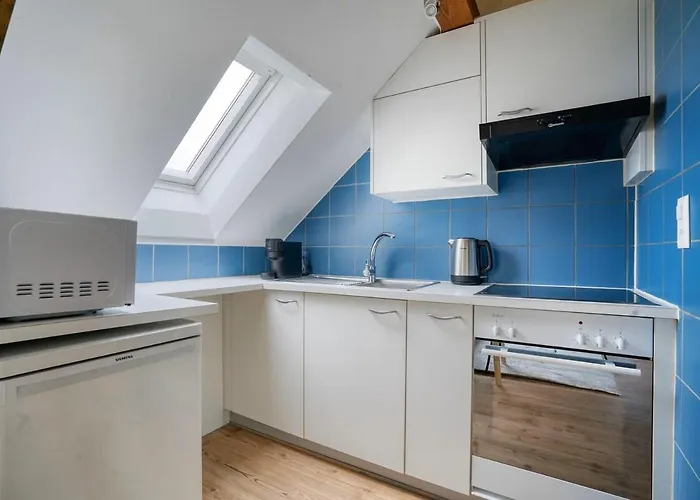 Daire Eagle Charmante Dachgeschosswohnung Mit Design & Ausblick *